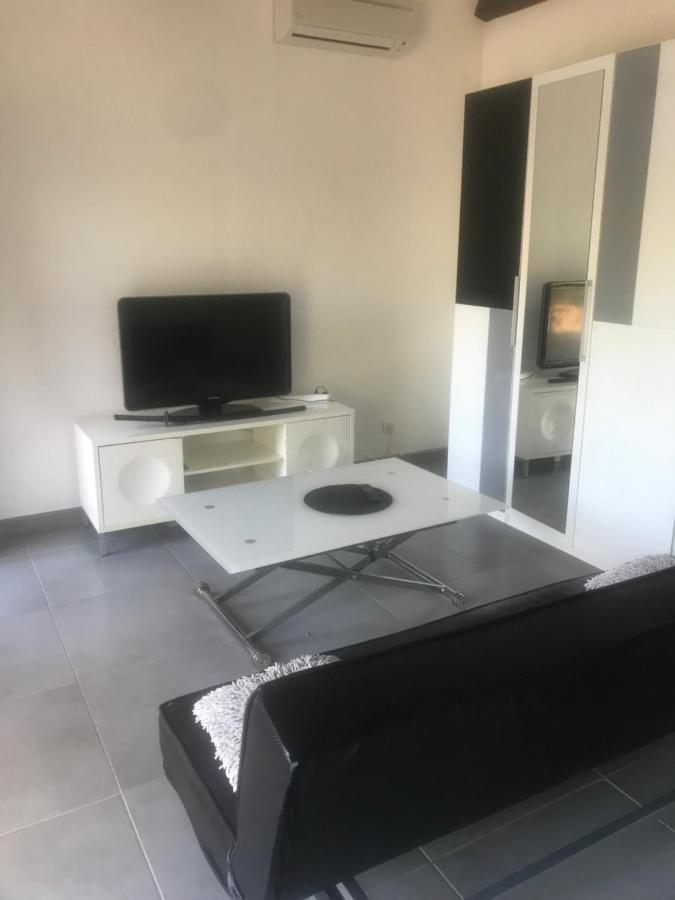 Studio 30 M² Lancon-Provence Exterior photo