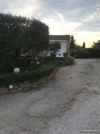 Studio 30 M² Lancon-Provence Exterior photo